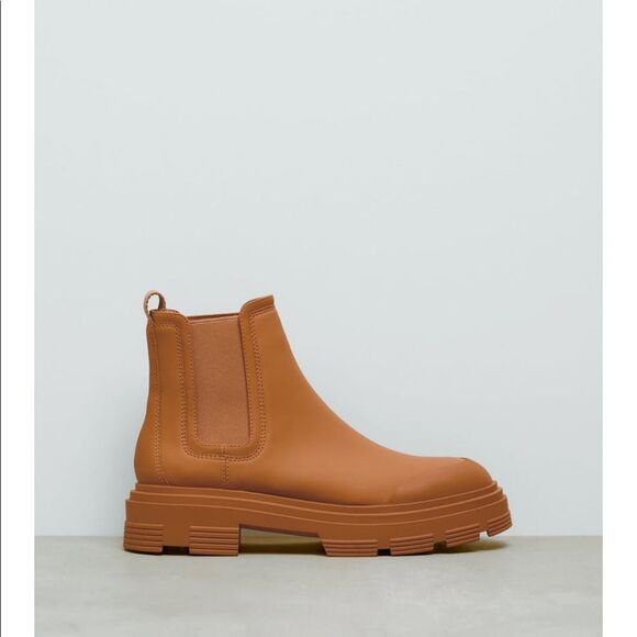 ZARA SOLID COLOR RUBBERIZED ANKLE BOOTS - Picture 6 of 6